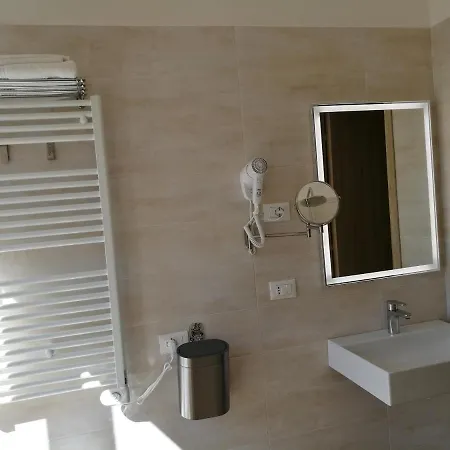 Reale - 3*